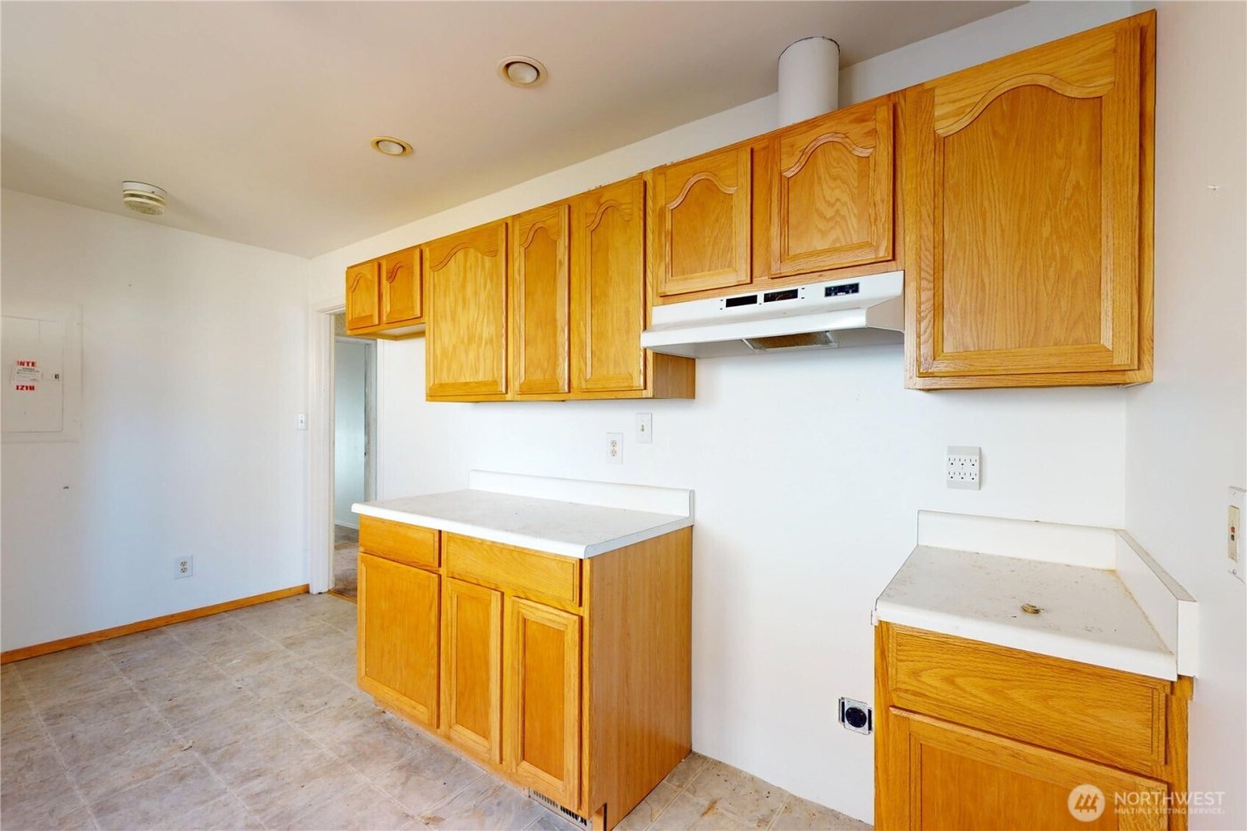 237 Emerson Avenue , Hoquiam, WA 98550