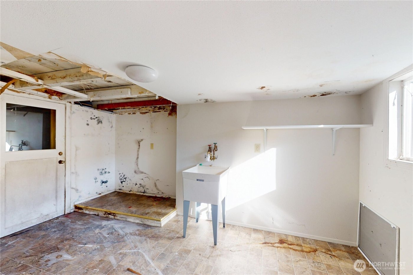 237 Emerson Avenue , Hoquiam, WA 98550