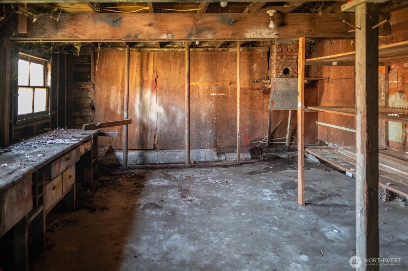 237 Emerson Avenue , Hoquiam, WA 98550