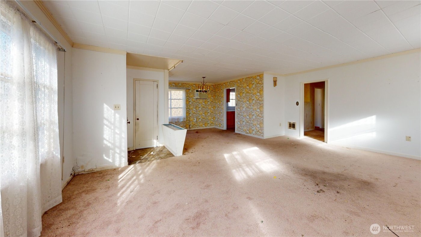 237 Emerson Avenue , Hoquiam, WA 98550