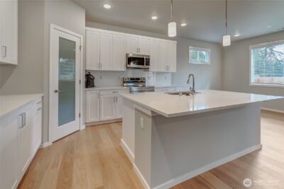 18318 37th Avenue Ct E, Tacoma, WA 98446 - Photo 4