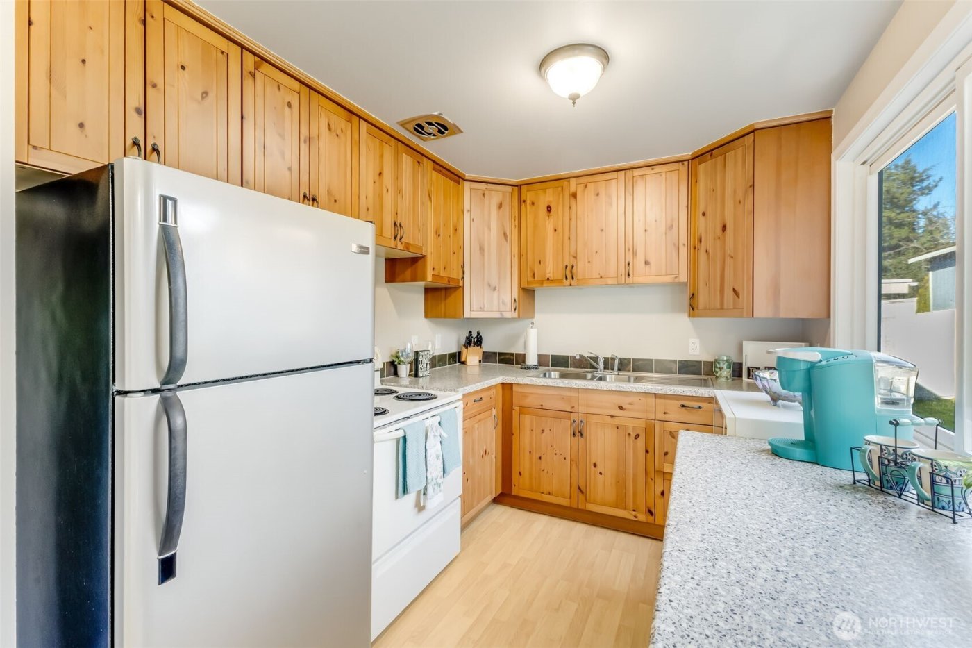 30212 10th Avenue S, Federal Way, WA 98003