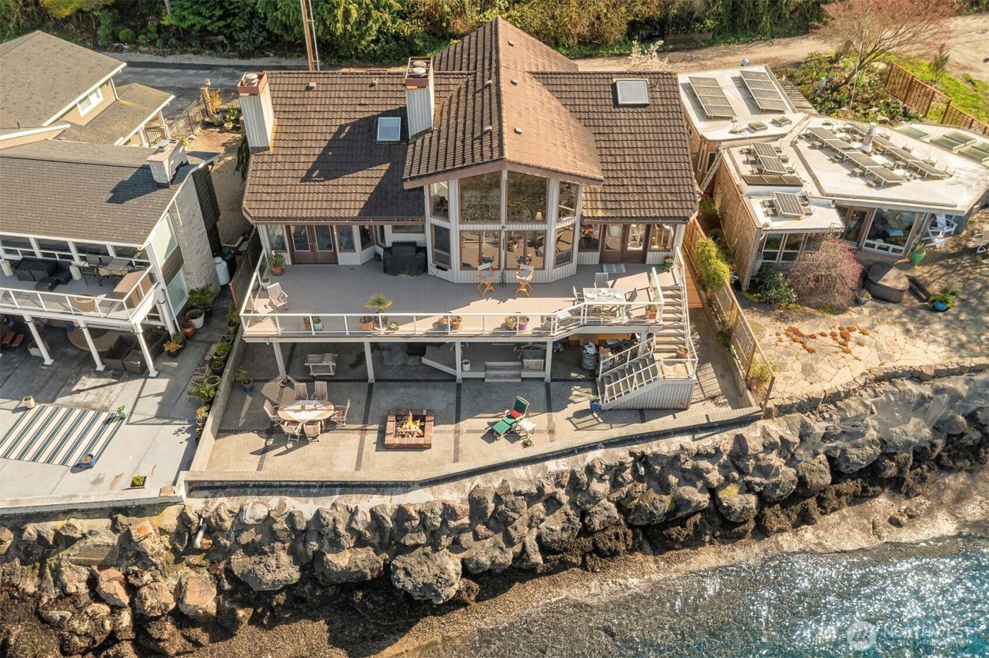 10885 Point Vashon Drive SW, Vashon, WA 98070