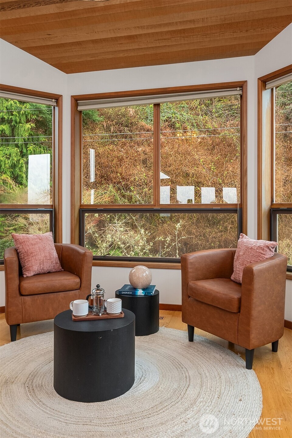 10885 Point Vashon Drive SW, Vashon, WA 98070