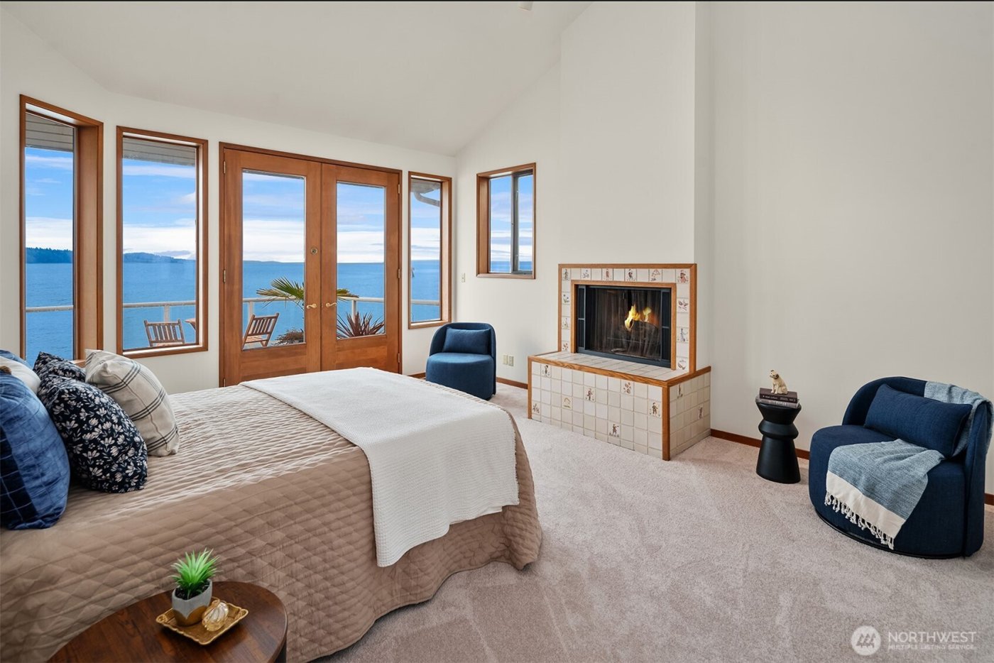 10885 Point Vashon Drive SW, Vashon, WA 98070