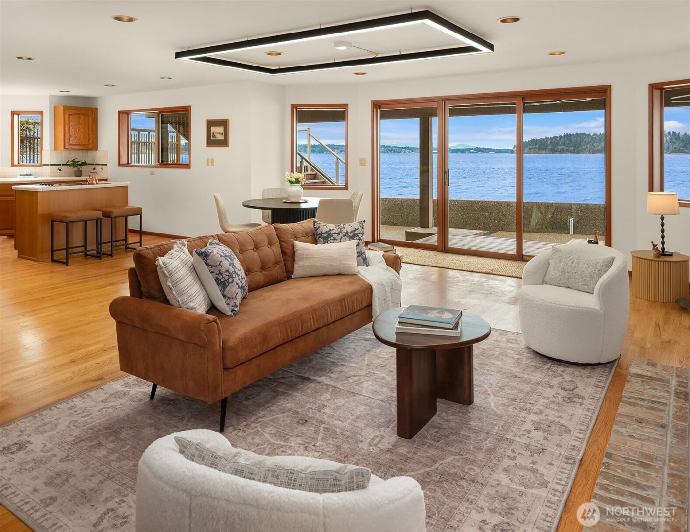 10885 Point Vashon Drive SW, Vashon, WA 98070