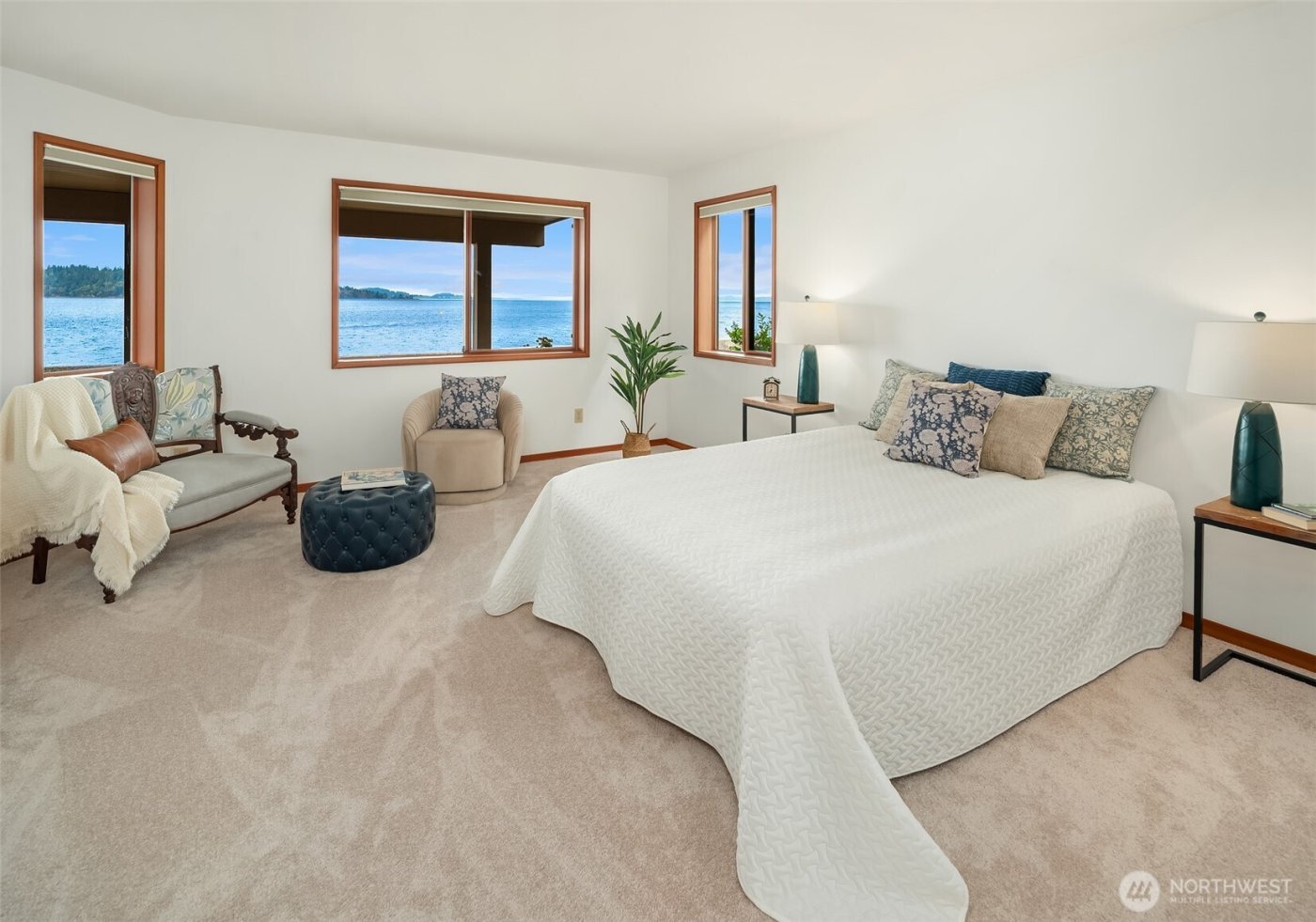 10885 Point Vashon Drive SW, Vashon, WA 98070