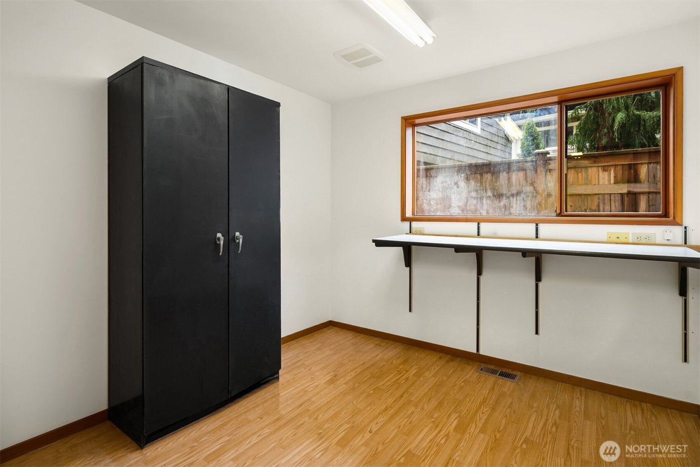 10885 Point Vashon Drive SW, Vashon, WA 98070