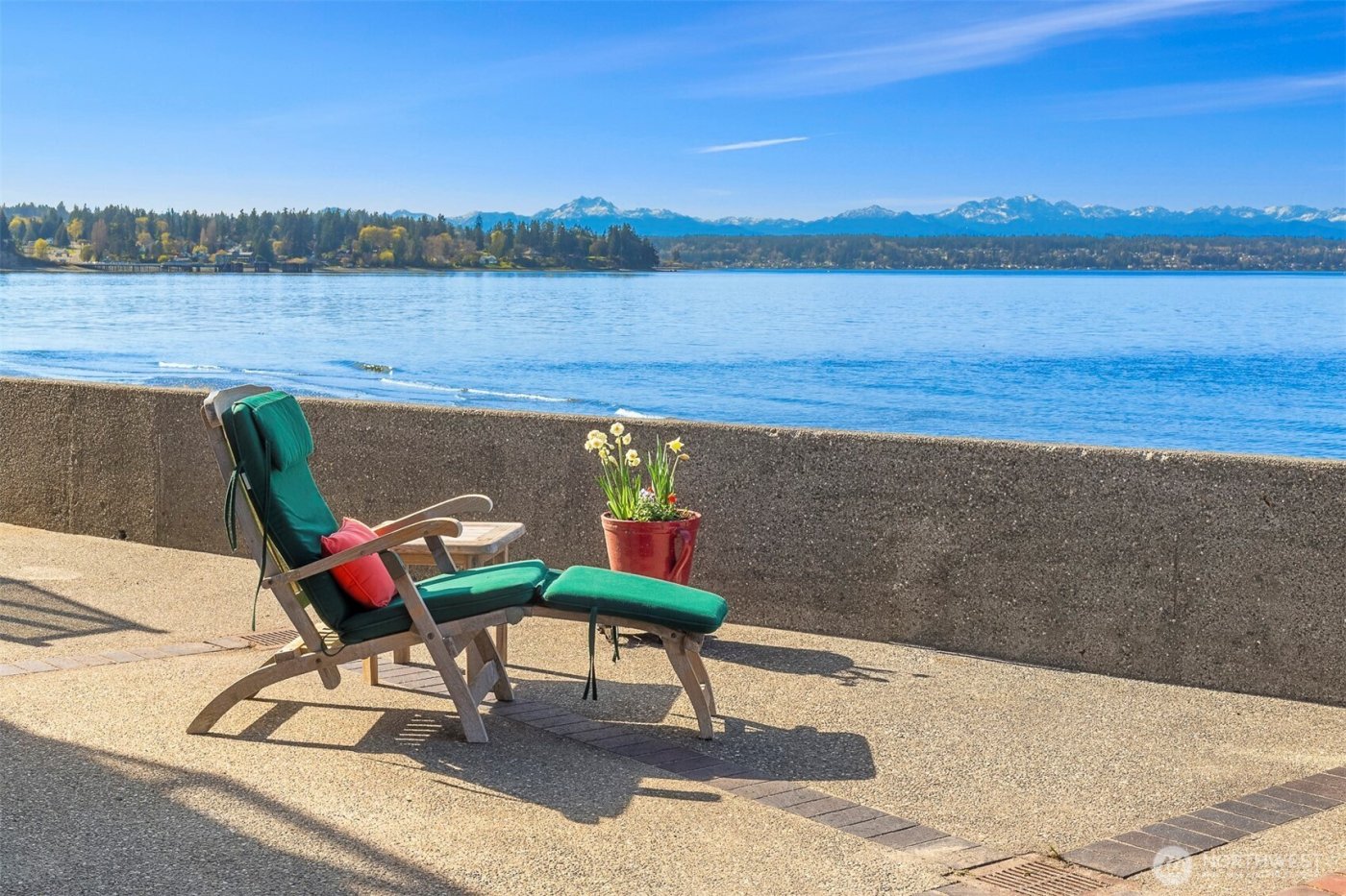 10885 Point Vashon Drive SW, Vashon, WA 98070