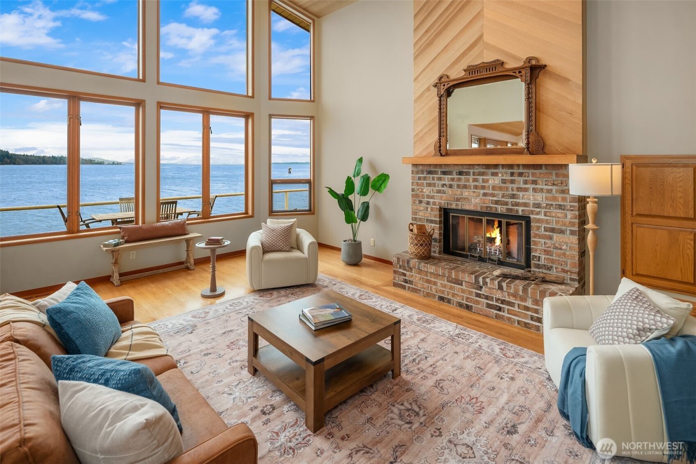 10885 Point Vashon Drive SW, Vashon, WA 98070