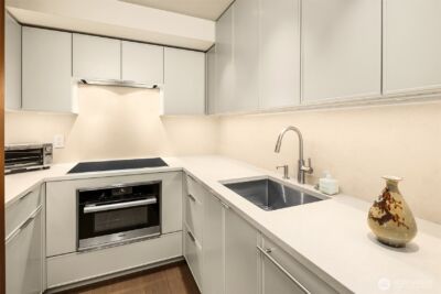 80 Vine Street #2600, Seattle, WA 98121 - Photo 31