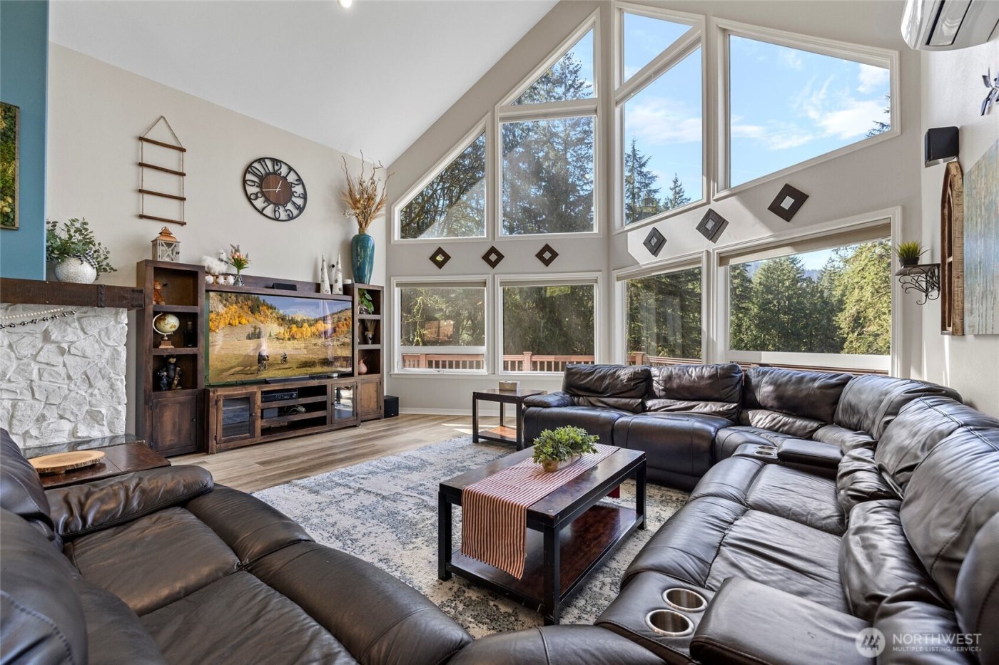 9330 240th Avenue SE, Issaquah, WA 98027
