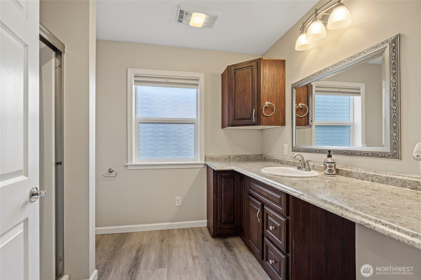 9330 240th Avenue SE, Issaquah, WA 98027