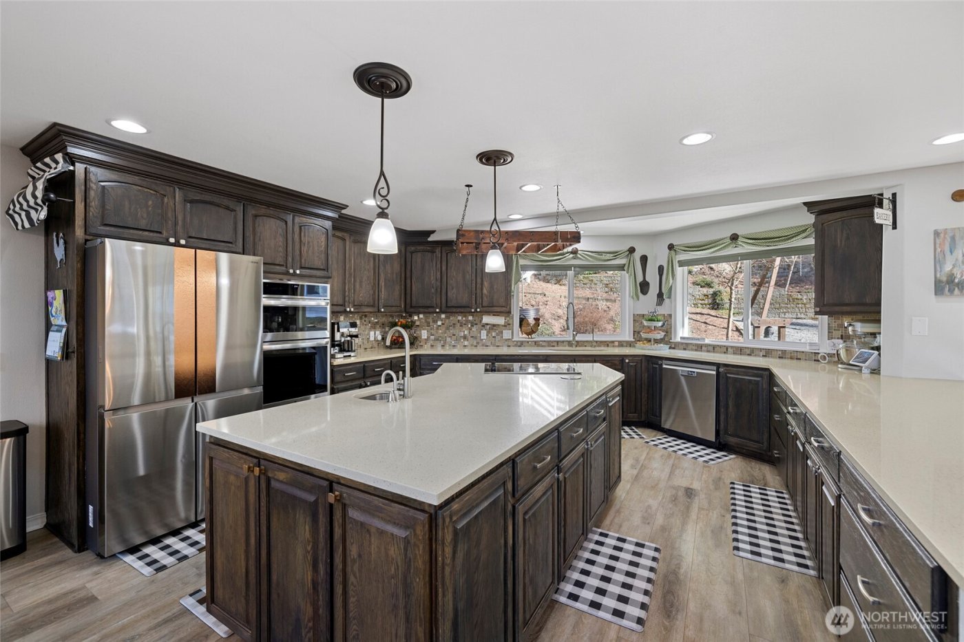 9330 240th Avenue SE, Issaquah, WA 98027