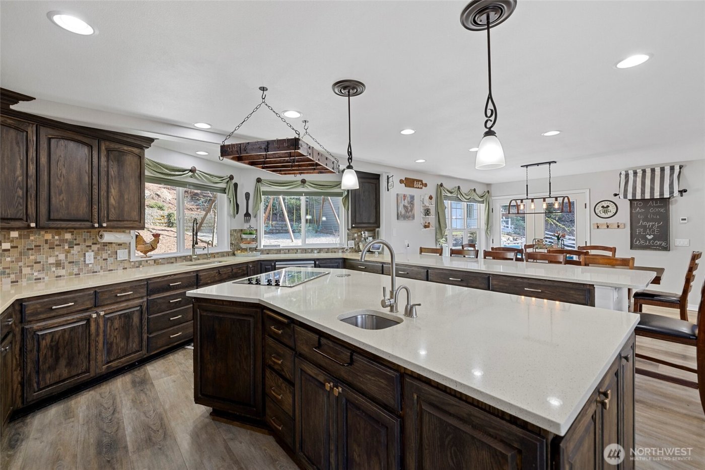 9330 240th Avenue SE, Issaquah, WA 98027