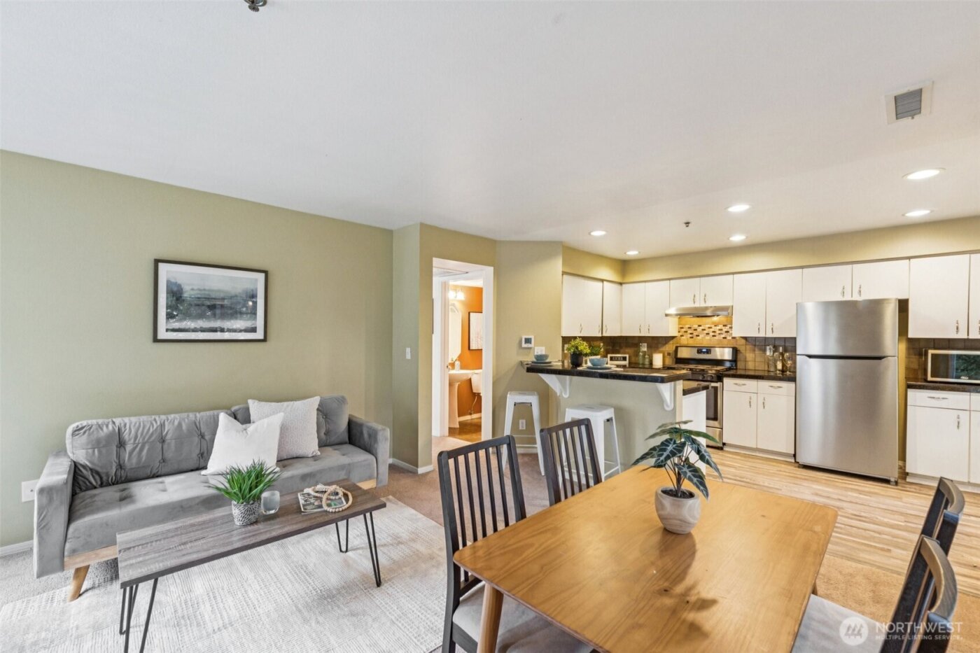 16219 Northup Way #C-201, Bellevue, WA 98008
