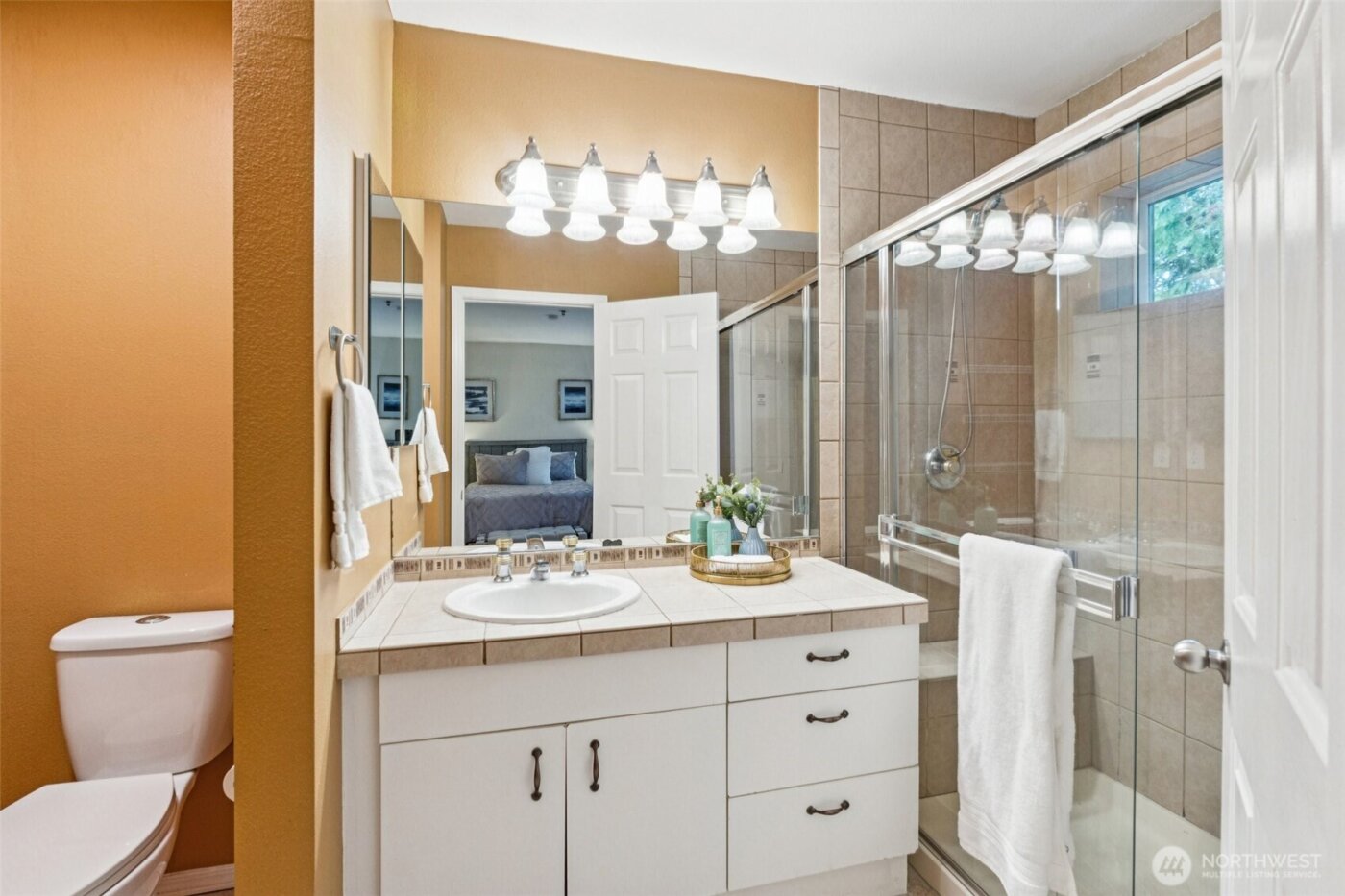 16219 Northup Way #C-201, Bellevue, WA 98008