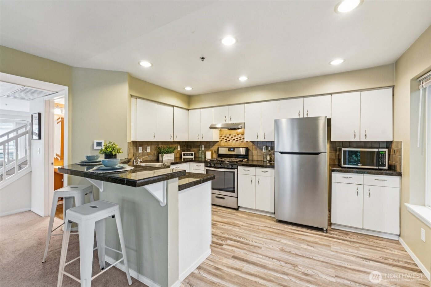 16219 Northup Way #C-201, Bellevue, WA 98008