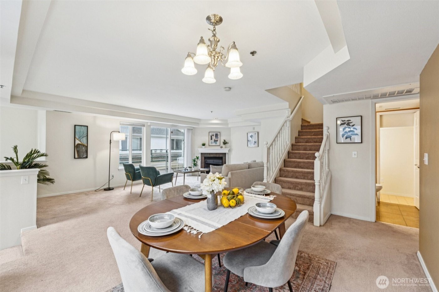16219 Northup Way #C-201, Bellevue, WA 98008