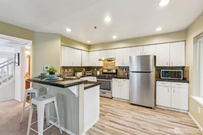 16219 Northup Way #C-201, Bellevue, WA 98008 - Photo 8
