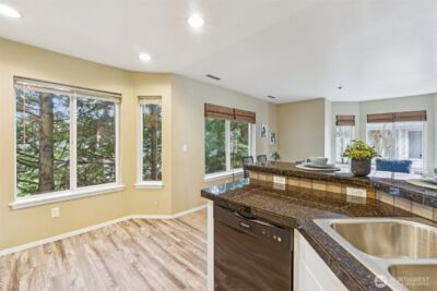 16219 Northup Way #C-201, Bellevue, WA 98008 - Photo 9
