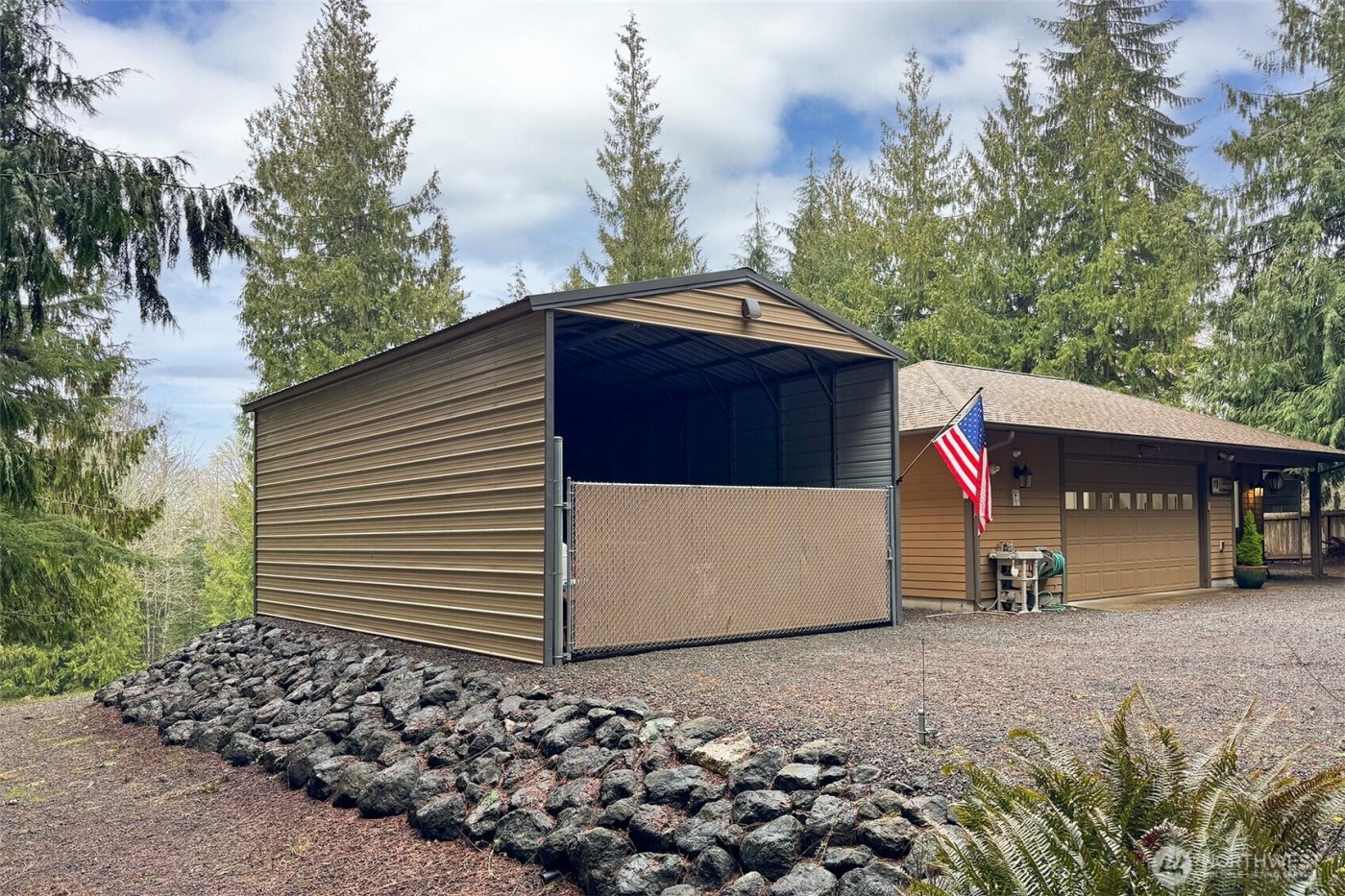 5418 S Old Mill Road , Port Angeles, WA 98362