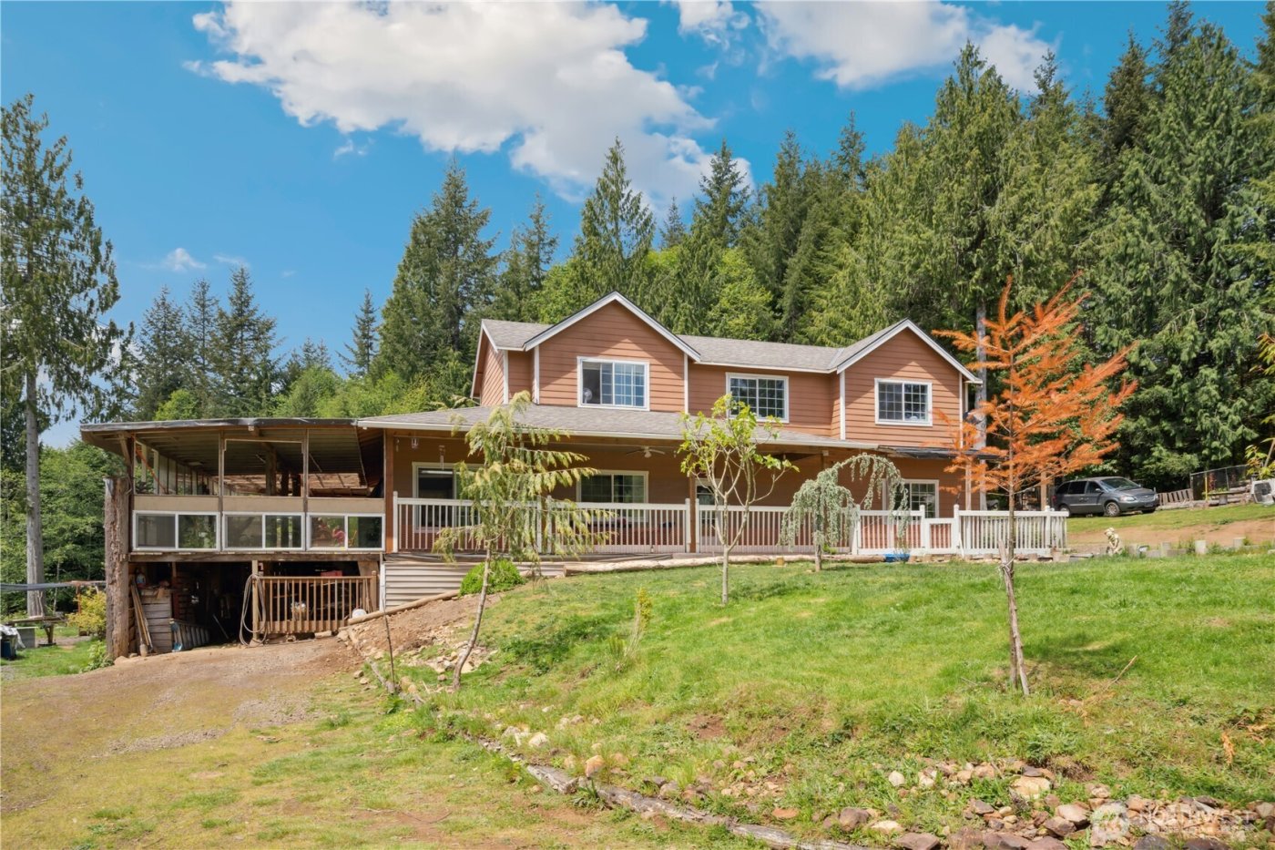 1407 Slide Creek Road , Longview, WA 98632-9300