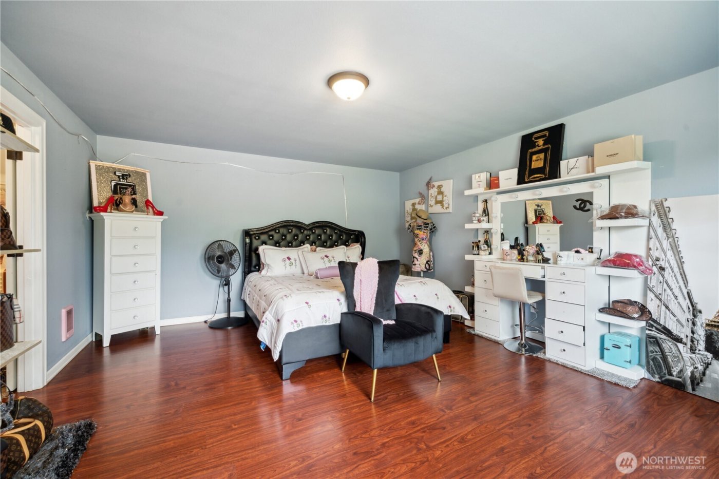 1407 Slide Creek Road , Longview, WA 98632-9300