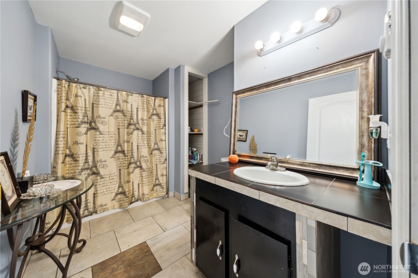 1407 Slide Creek Road , Longview, WA 98632-9300