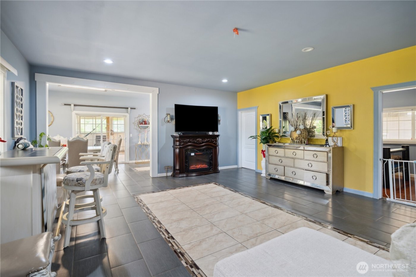 1407 Slide Creek Road , Longview, WA 98632-9300