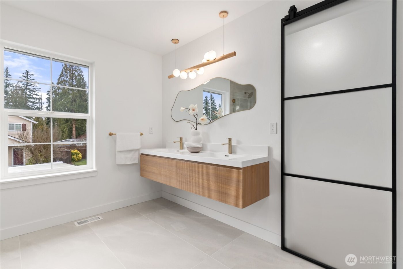 21647 SE 297th Street , Kent, WA 98042