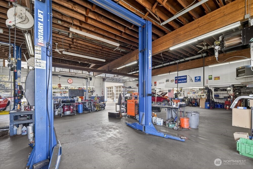 4829 196th Street SW, Lynnwood, WA 98036