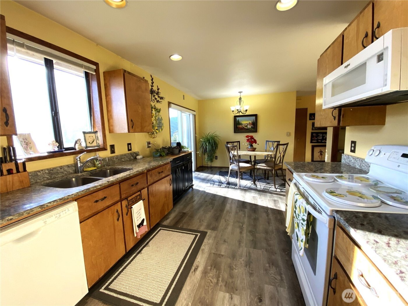 986 Highline Drive , East Wenatchee, WA 98802