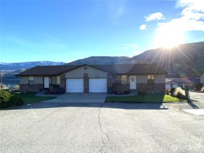 986 Highline Drive , East Wenatchee, WA 98802 - Photo 2