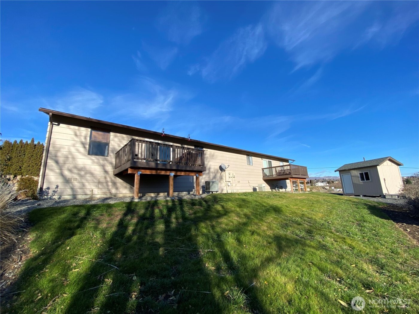 986 Highline Drive , East Wenatchee, WA 98802