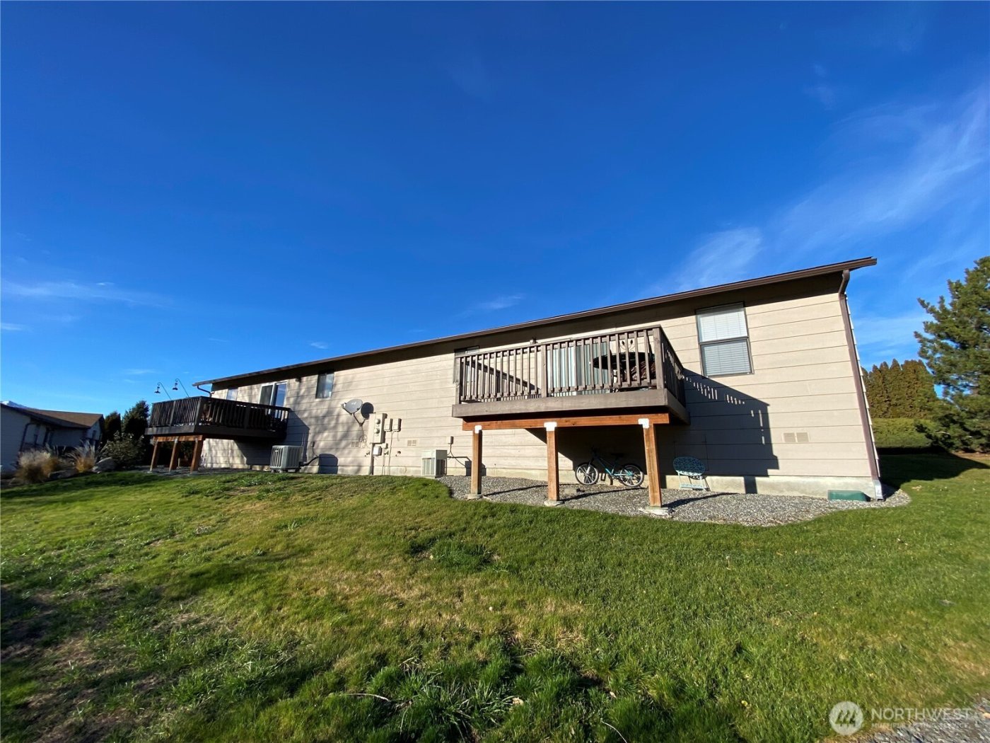 986 Highline Drive , East Wenatchee, WA 98802