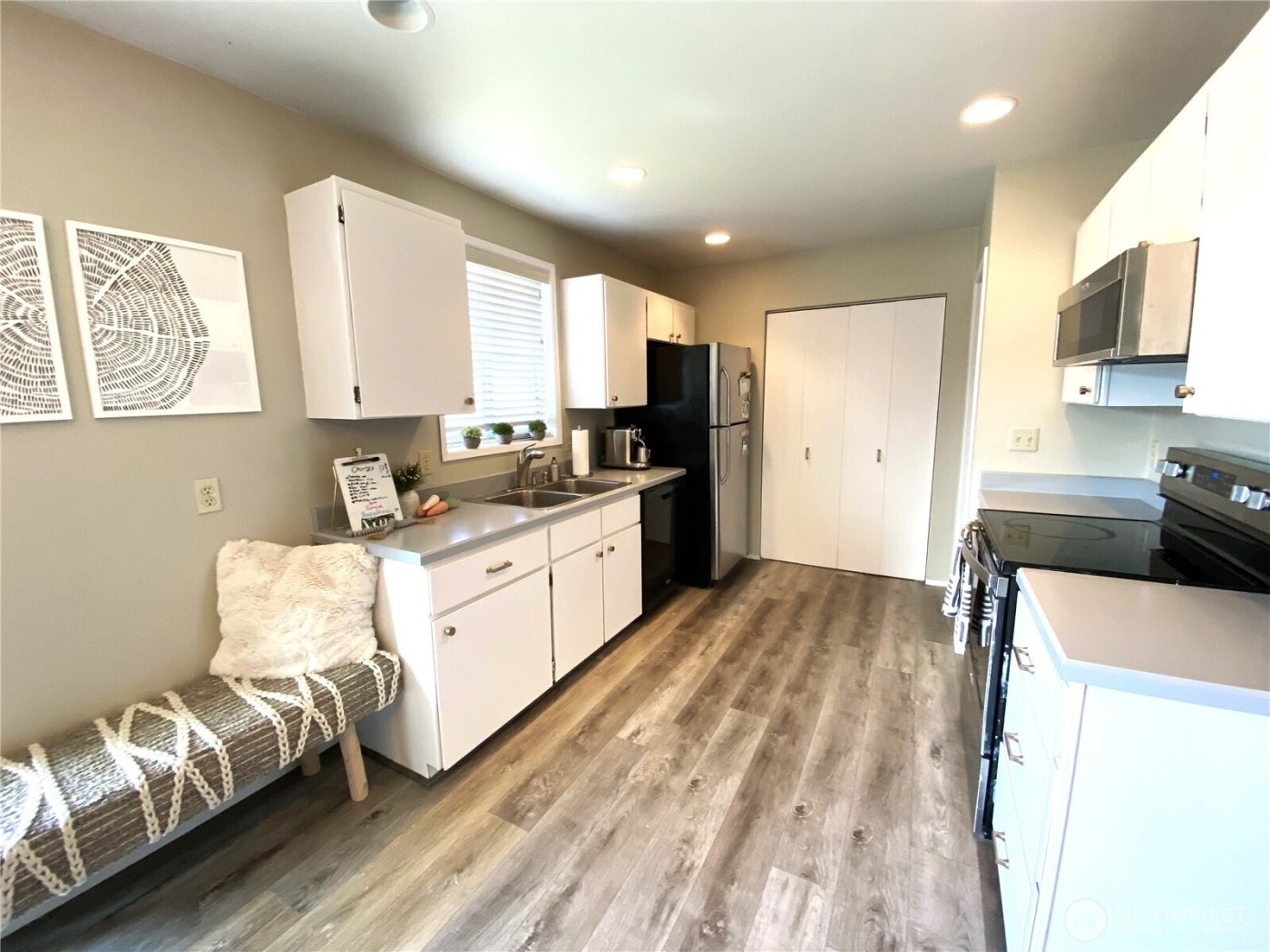 986 Highline Drive , East Wenatchee, WA 98802