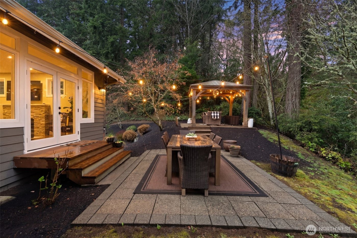 9811 Ridgeway Drive , Gig Harbor, WA 98332