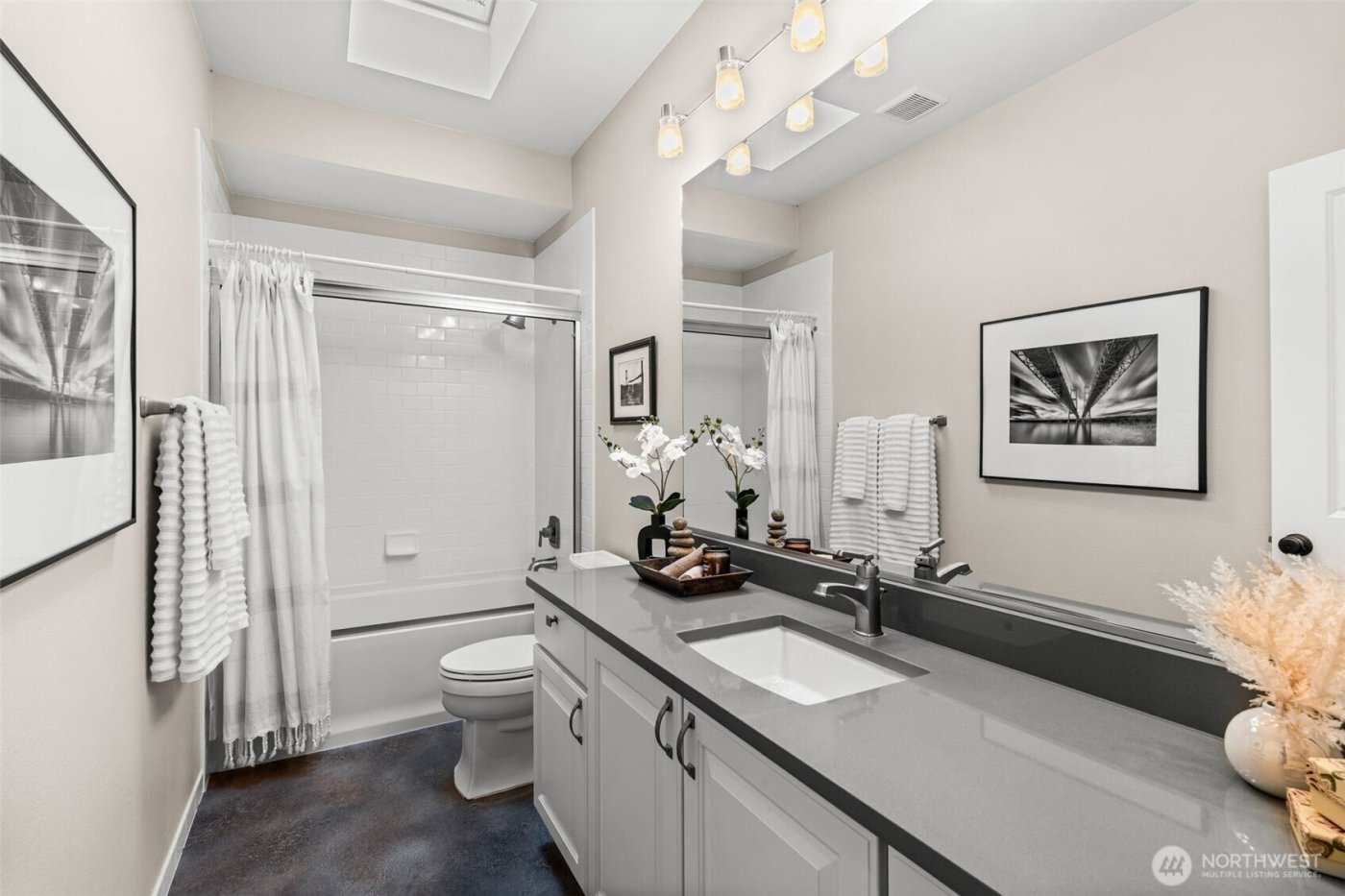 9811 Ridgeway Drive , Gig Harbor, WA 98332