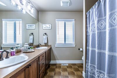 4604 205th Street Ct E, Spanaway, WA 98387 - Photo 34