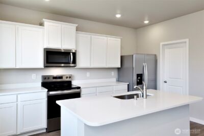 9703 Hay Street SE, Yelm, WA 98597 - Photo 2