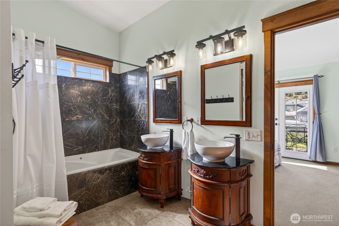 2227 Mariners Way , Oak Harbor, WA 98277