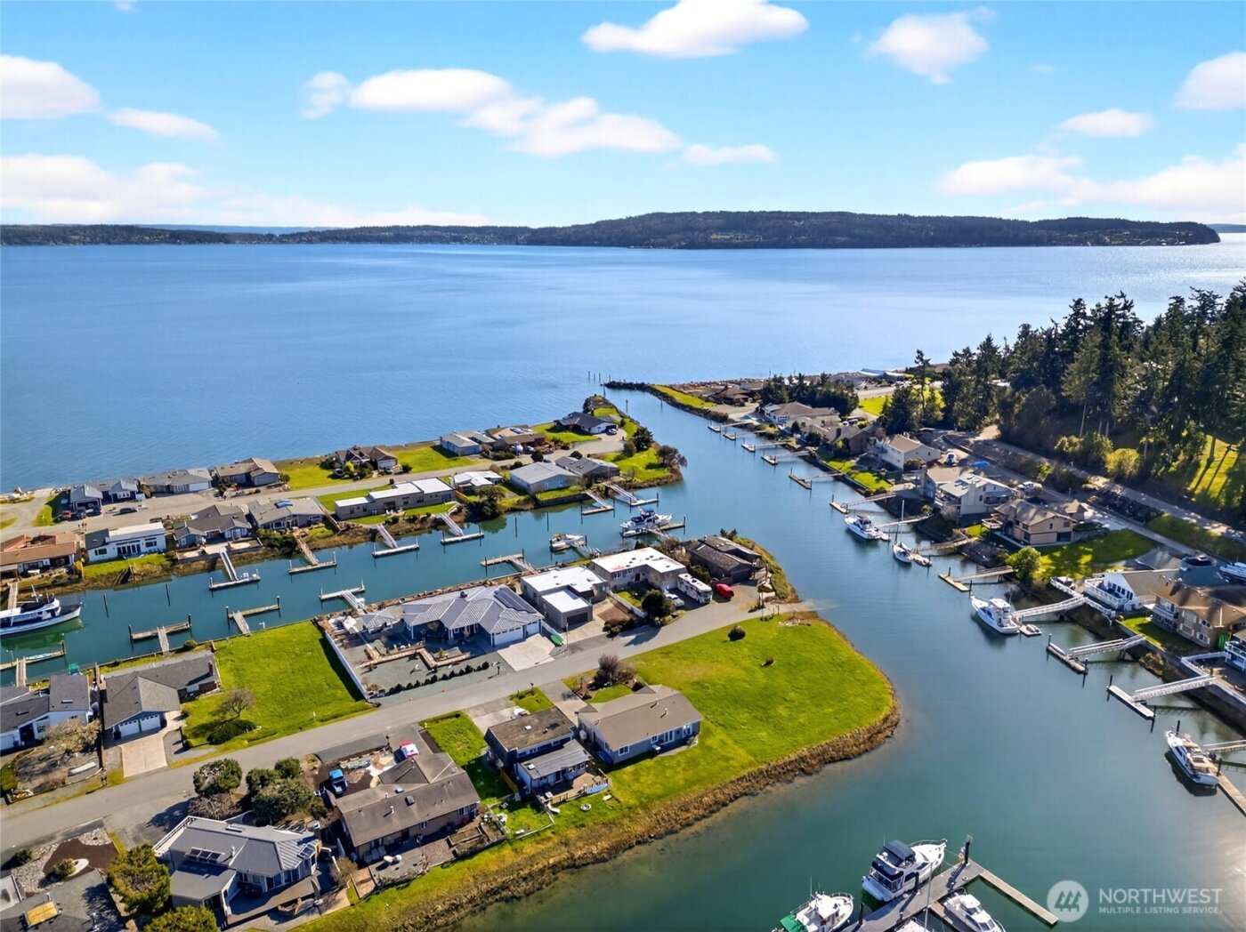 2227 Mariners Way , Oak Harbor, WA 98277