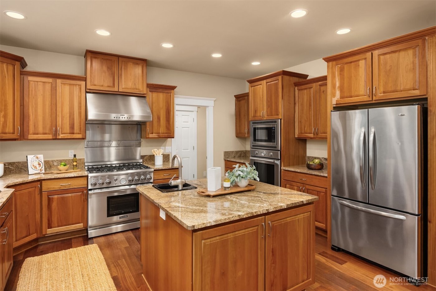 12615 Kallgren Road NE, Bainbridge Island, WA 98110