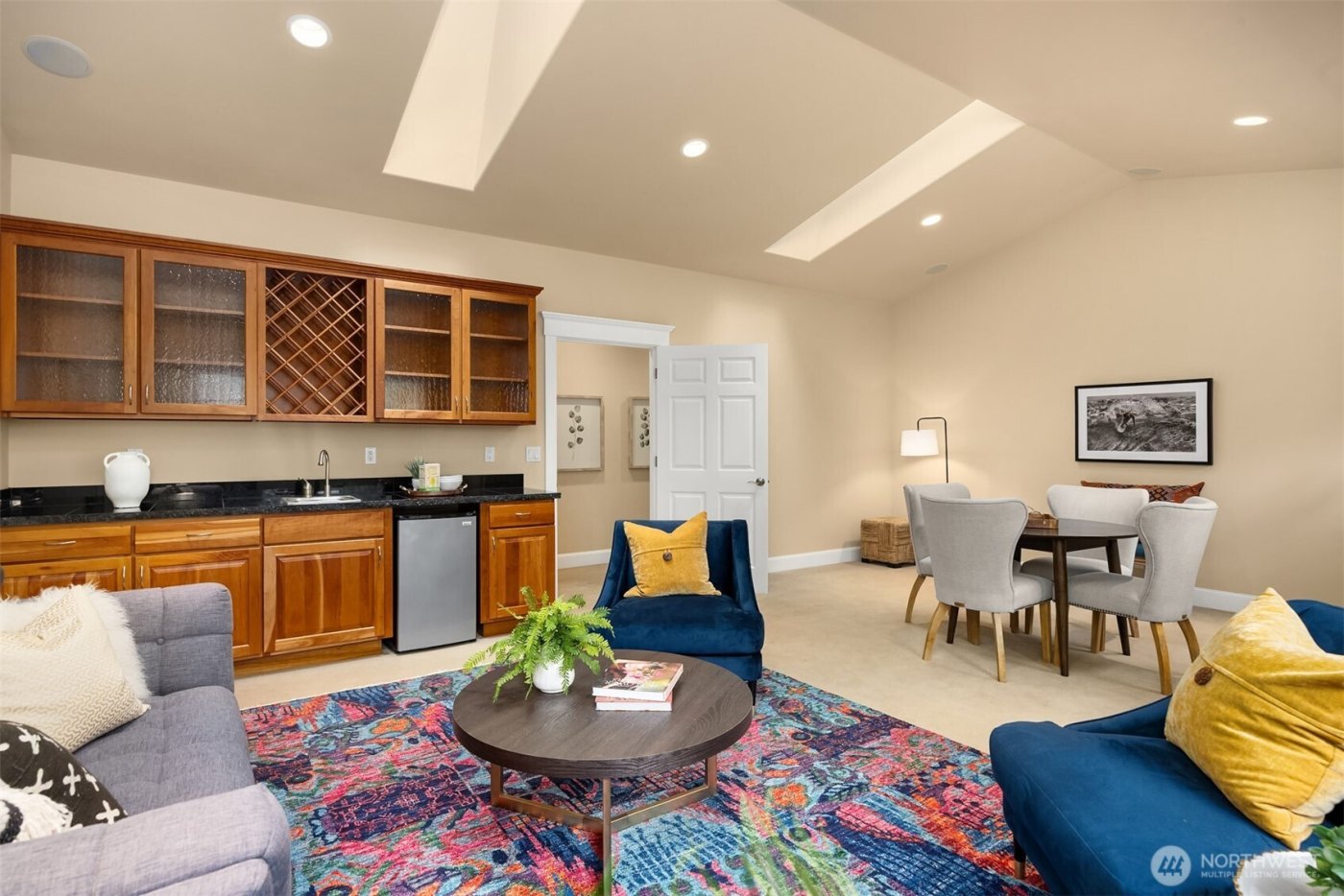 12615 Kallgren Road NE, Bainbridge Island, WA 98110