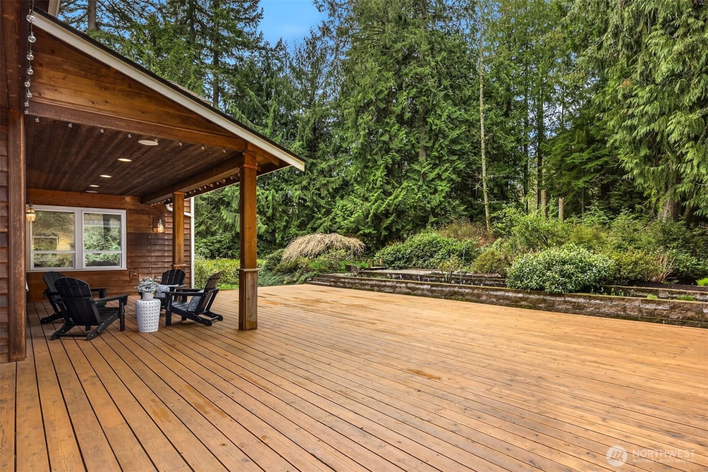 12615 Kallgren Road NE, Bainbridge Island, WA 98110