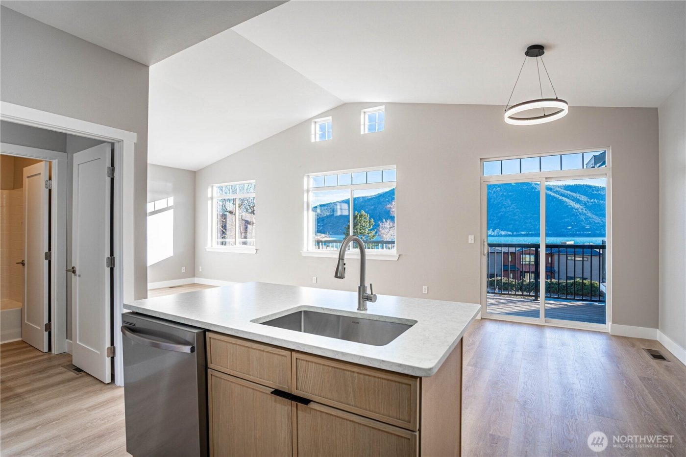 744 Wapato Way ##B, Manson, WA 98831
