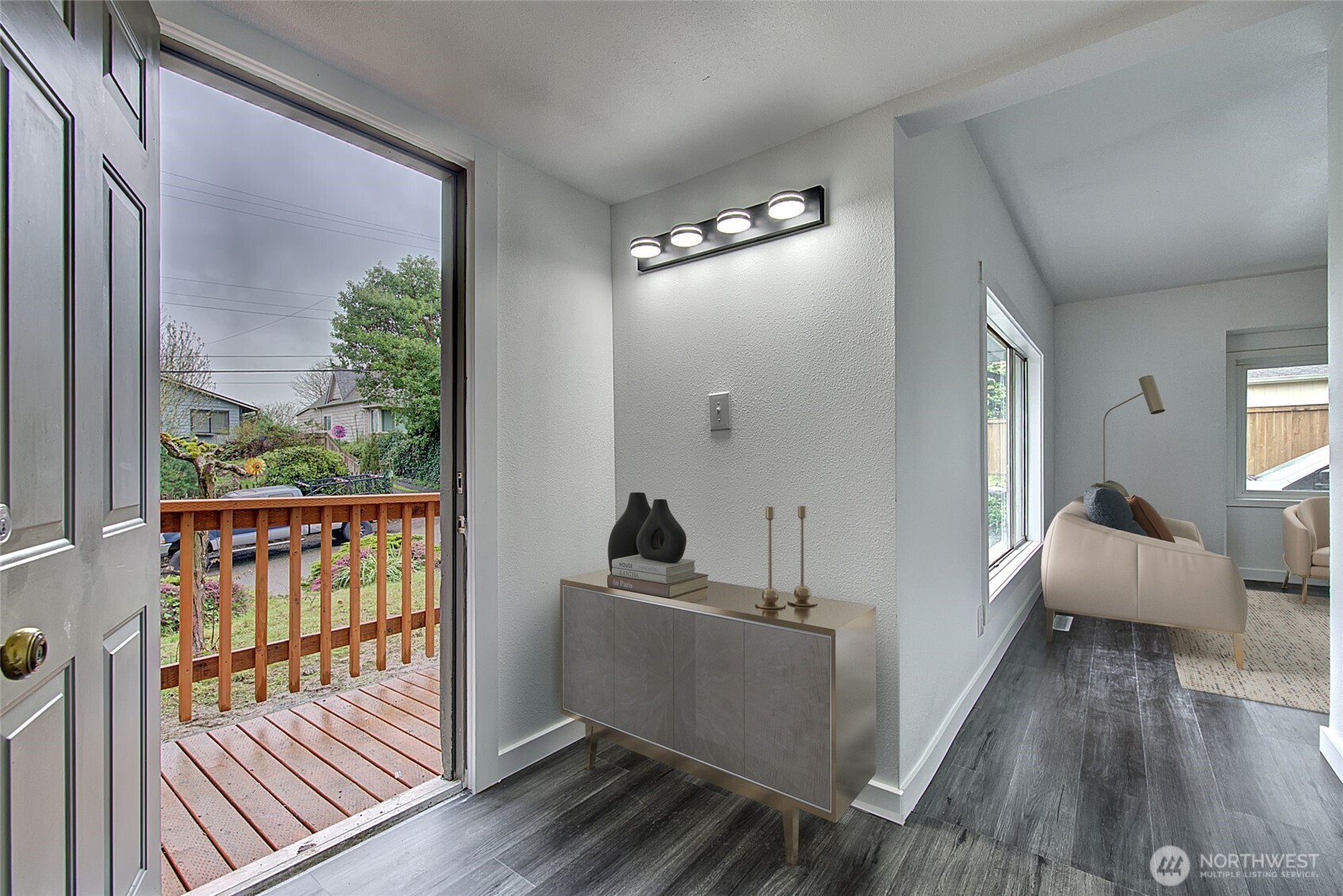 13715 45th Avenue S, Tukwila, WA 98168-3255