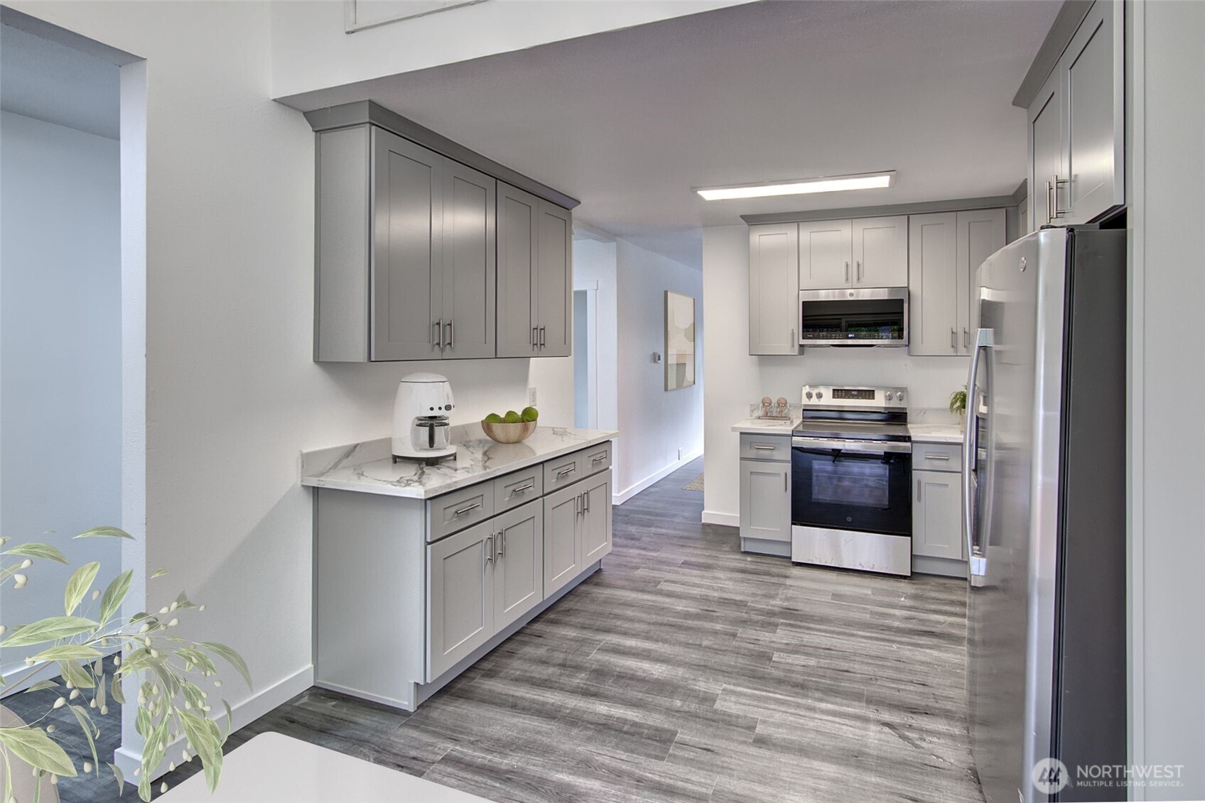 13715 45th Avenue S, Tukwila, WA 98168-3255