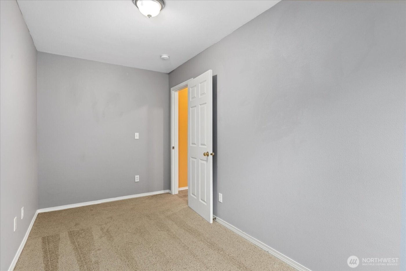 5300 Glenwood Avenue #U-2, Everett, WA 98203